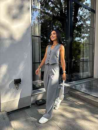 Женский брючный костюм двойка: жилет и брюки турецкая костюмка Серый, 44 Одесса