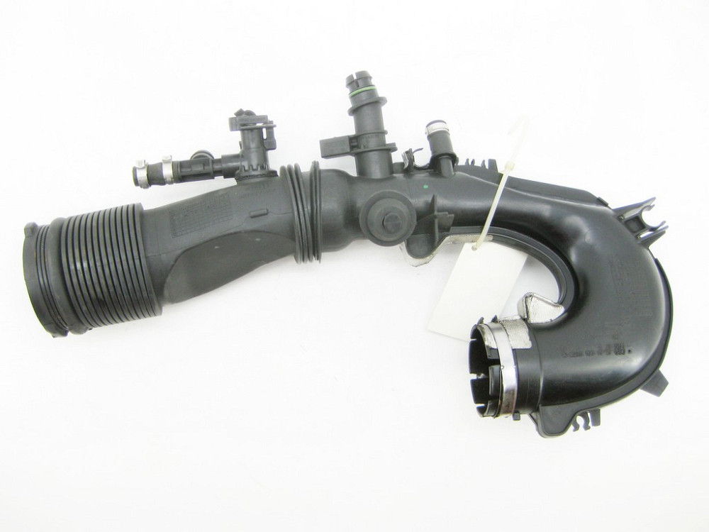 Mercedes-Benz  A2700900700 Впускний патрубок від турбіни на впускний колектор CLA C117 CLA Shooting Brake X117 GLA X156 A-class W176 B-class W242 B-cl Одесса - изображение 1