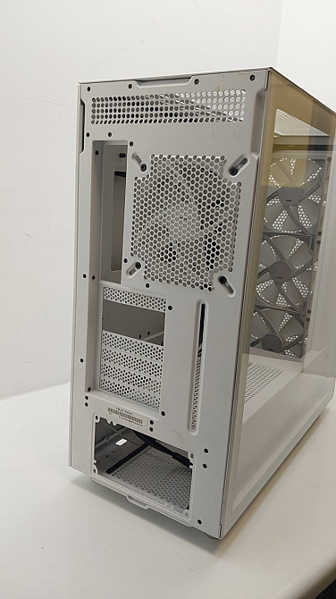 Корпус NZXT H7 (товар вживаний) Луцк - изображение 3