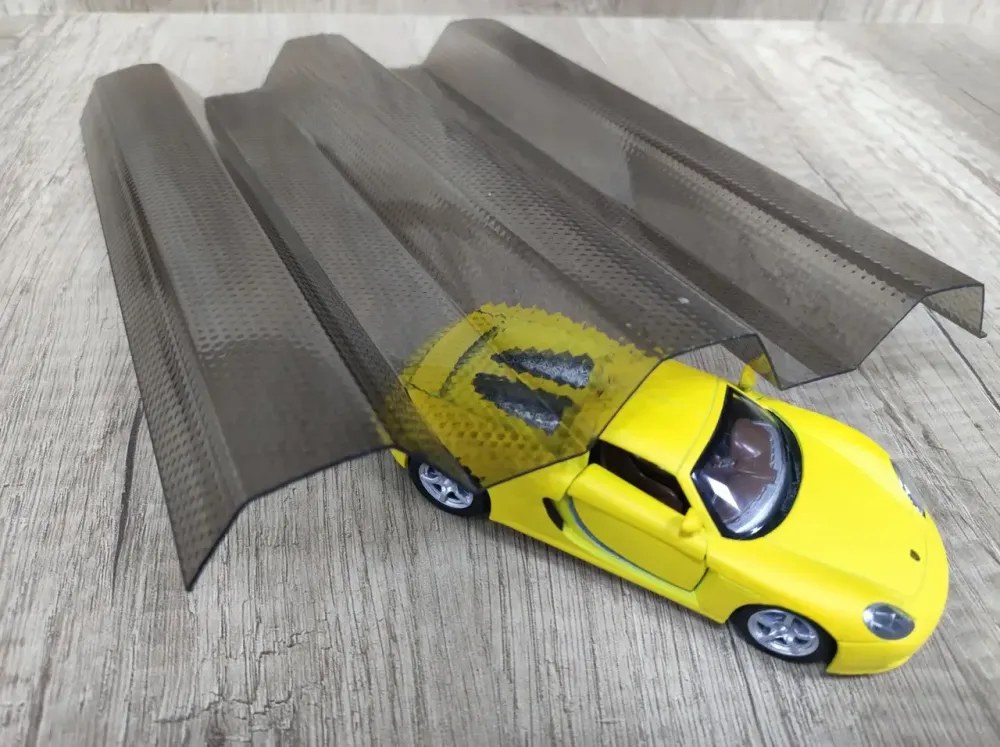 Профилированный монолитный поликарбонат TOPLIGHT MICROPRISMA 76/18 бронза призма 0,9мм 104х300см Львов - изображение 3