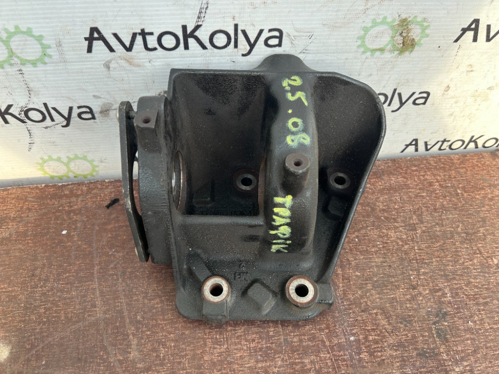 Кронштейн промвала правий Opel Vivaro 2.5 dci 2007-2014 (8200426805) Ковель - изображение 1