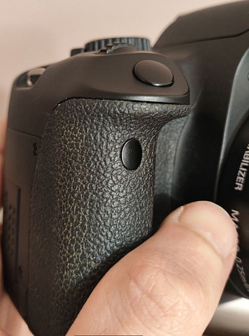 Фотоаппарат Canon 650D Сенсорный Зеркальный Харьков - изображение 1