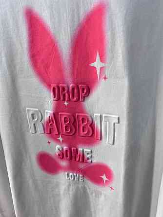 Футболка женская YIGOU 17 надпись рисунок кролик RABBIT оверсайз удлиненная one size, белый, one siz Одесса