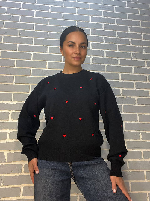 Свитер женский A-N 7075 оверсайз широкий вышитые сердца, черный, one size Одесса - изображение 3
