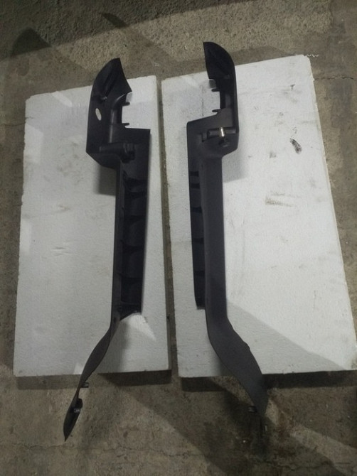 Направляюча шторки багажника 1S71-N55158-Akw Форд Вінниця - фото 2