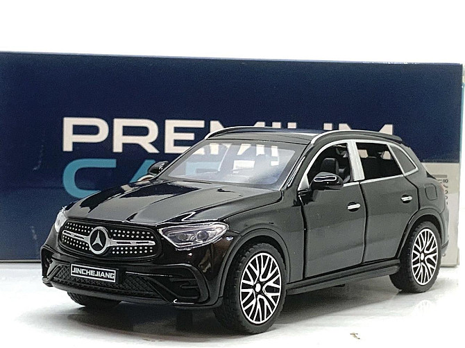 Машина Автосвіт Mercedes інерційна відчиняються двері 15,5 см 1:32 Чорна (AP-2077) Чернігів - фото 1