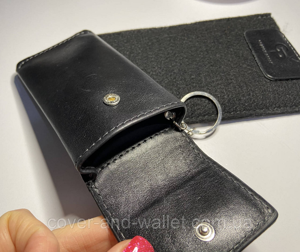 Компактная кожаная ключница с отделениями для карточек черного цвета Grande Pelle Киев - изображение 5