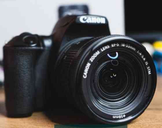 Фотоапарат Дзеркальний Canon EOS 250D 18-55 mm. Київ