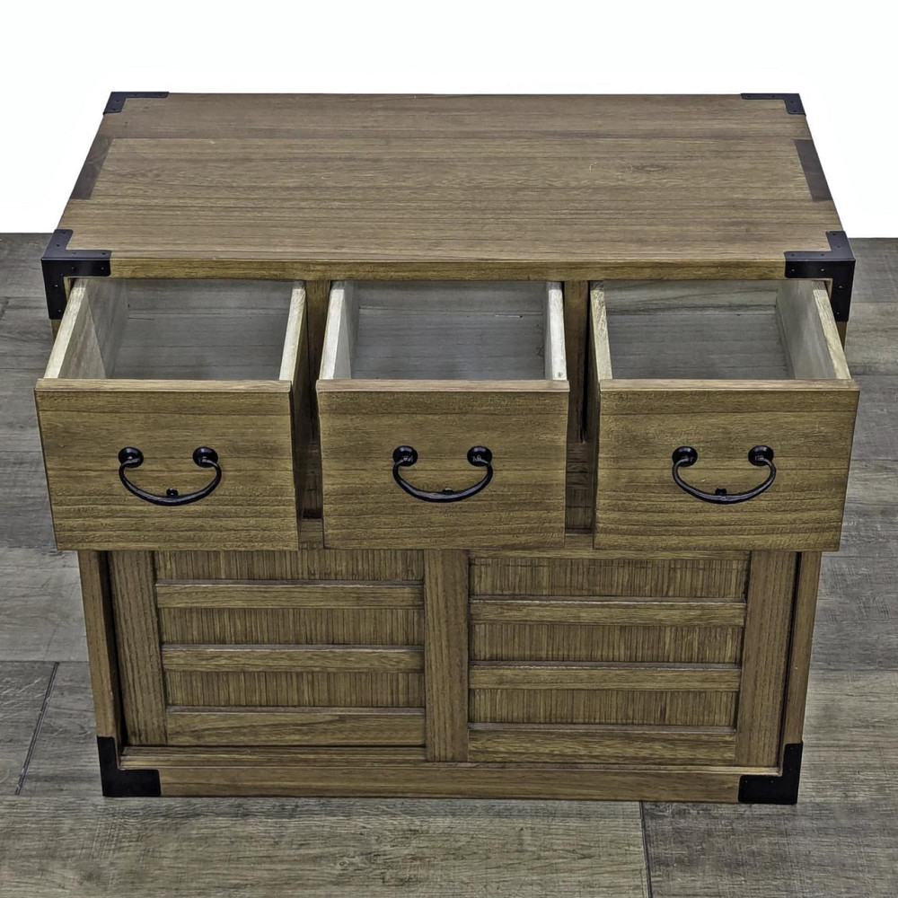 Комод тансу 