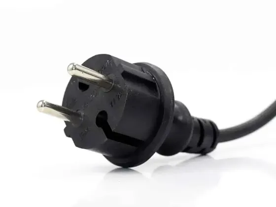 Гирлянда уличная 3,3мм черный провод 10м 100LED белый свет мерцающая лампа Lux LINE-3.3-100-W-2 Одесса