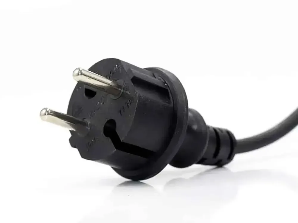 Гирлянда уличная 3,3мм черный провод 10м 100LED белый свет мерцающая лампа Lux LINE-3.3-100-W-2 Одесса - изображение 6