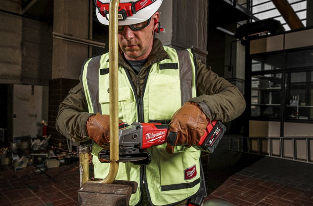 Шлифмашина угловая аккумуляторная MILWAUKEE M18 FSAG125XB-0X диаметр 125 мм (HD кейс) Одесса - изображение 8