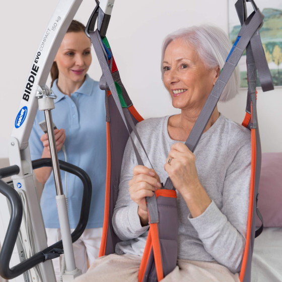 Електричний підйомний пристрій Invacare Birdie EVO Compact з механічним регулюванням колісної бази Дніпро