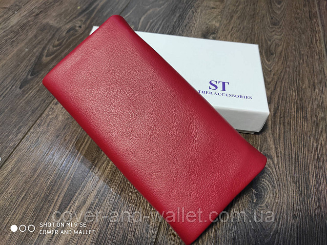 М'який шкіряний жіночий гаманець червоного кольору ST Leather 269 Київ - фото 8