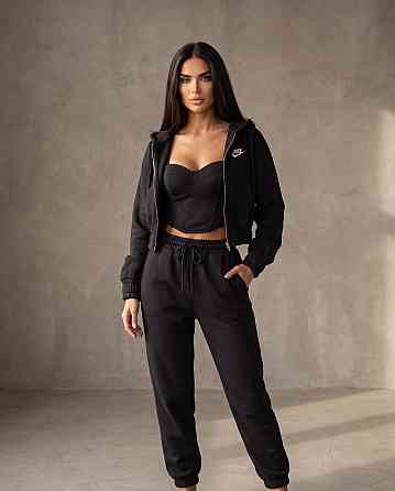 Жіночий стильний повсякденний костюм трійка із тканини пеньє Одеса