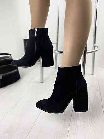 Nivelle Жіночі черевики NIVELLE чорні натуральна замша каблук 9.5см висота 10см (5563/9561-9549 Коломия