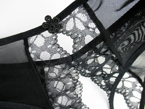 Еротичні трусики чорні з розрізом - розмір універсальний (на резинці) Київ - фото 3