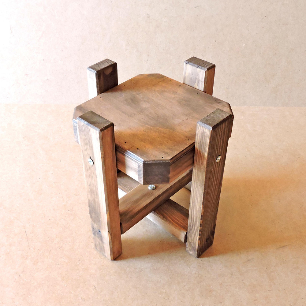 Подставка для цветов 