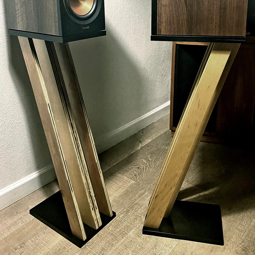 Стойка под акустику 