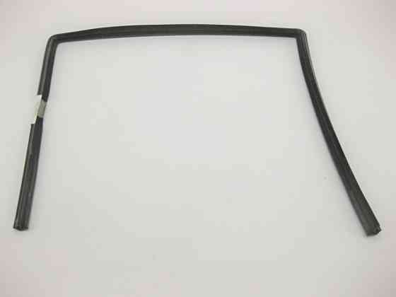 Mercedes-Benz  A2117350825 Ущільнювач опускного скла задніх правих дверей Одеса