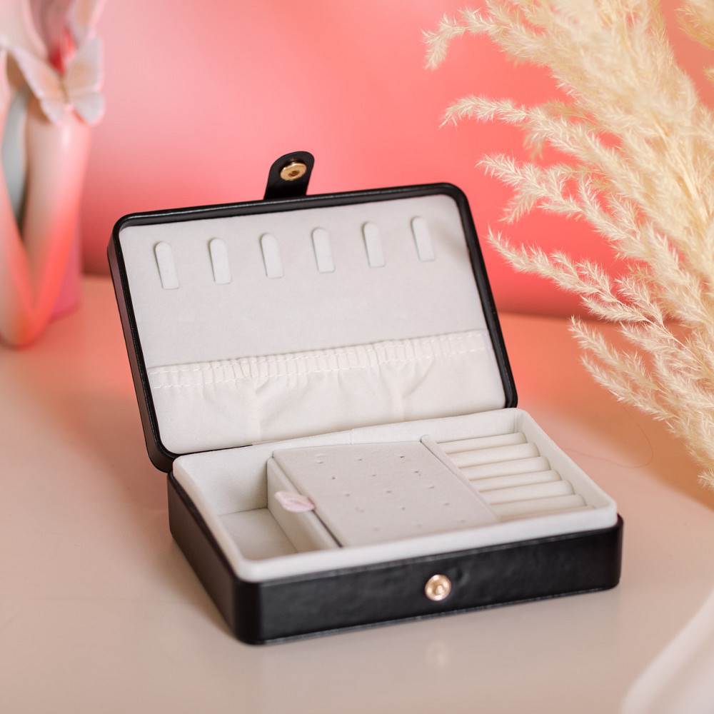 Шкатулка для прикрас з еко-шкіри 16×11 см Київ - фото 5