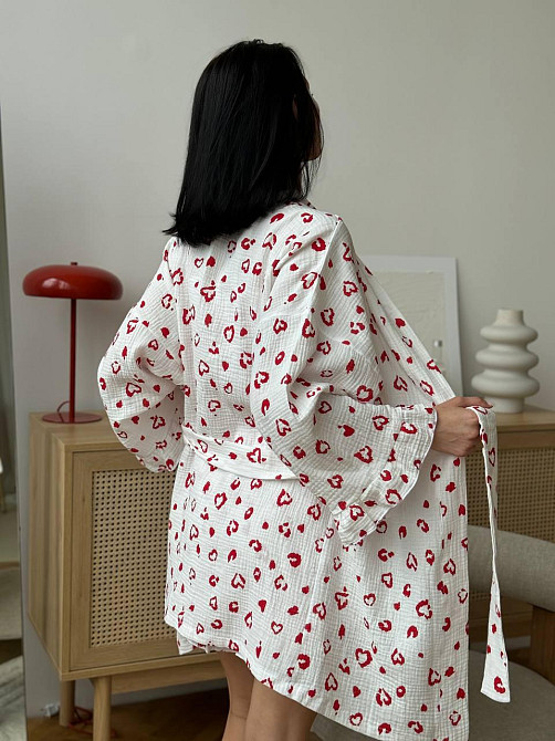 Жіноча ніжна піжама-трійка з мусліну: шорти, топ, халат з поясом Одеса - фото 6