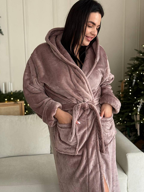 Жіночий теплий махровий халат plus size батал на запах з капюшоном з довгим рукавом і кишенями довгий для дому пудровий Одеса - фото 2