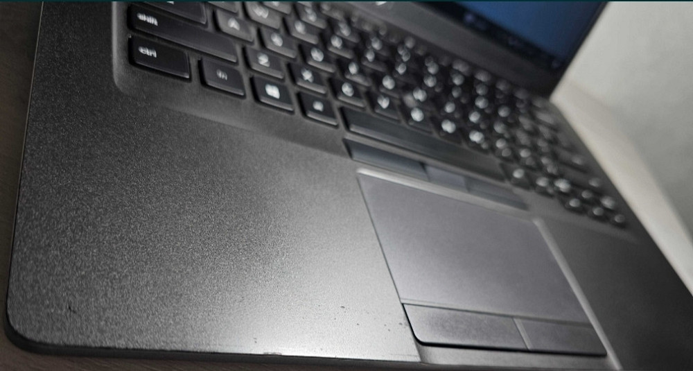 Ноутбук потужний Dell Latitude 5400 i7-8565U 4.6Hz. 16/256Gb. SSD m2 NVME FHD Київ - фото 4