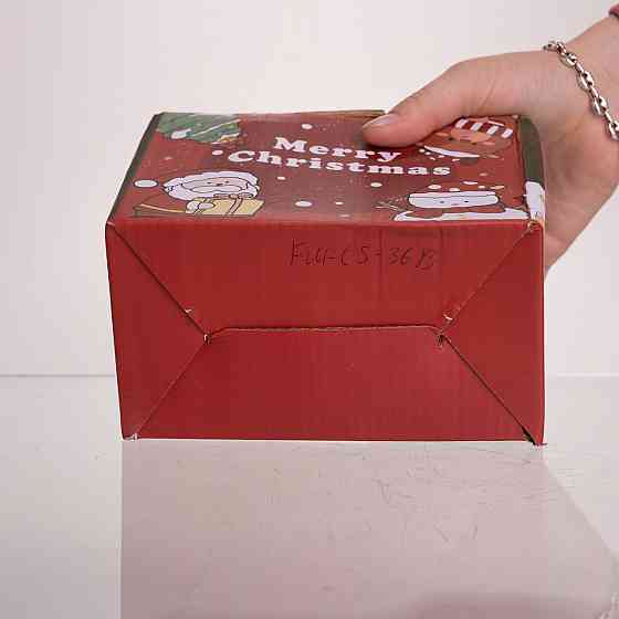 Чашка фарфоровая с крышкой Елка 400 (мл) Зеленый Yiwu FM-CS-36B SBR Киев