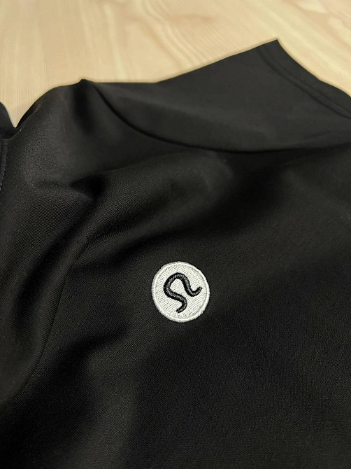 Футболка женская A-N 26048 базовая средняя длина классическая вышивка омега, черный, one size Киев - изображение 8