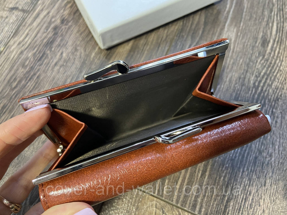 Компактний жіночий шкіряний гаманець з монетницею світло-коричневий Marco Coverna Київ - фото 7
