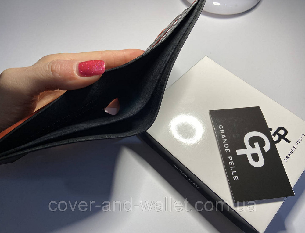 Стильный мужской кошелек из винтажной кожи на магнитной застежке Grande Pelle 50511060 чёрный с красным Киев - изображение 8