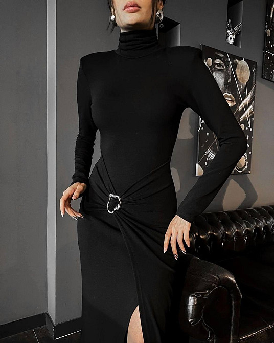 Жіноче елегантне романтичне максіплаття гольф із плічками та розрізом по ніжці Чорний, 46/48 Одеса - фото 2