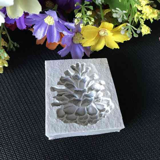 Молд кондитерський Шишка 48 на 43 мм сірий Київ