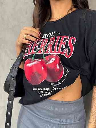 Женская оверсайз футболка с накатом Cherries турецкий трикотаж - кулир Черный Одесса