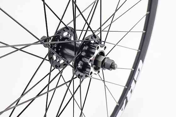 Колесо 27,5" переднє Disk-brake, обід та втулка 14Gx36H алюмінієві, кріпл. гайка, "GRAVITY" Бершадь