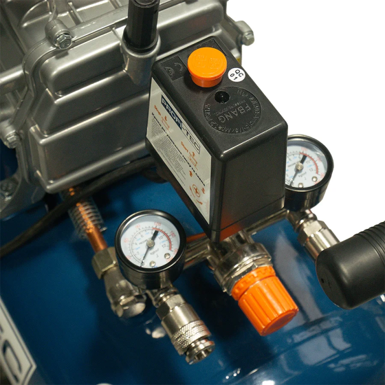 Потужний масляний компресор PROFI-TEC OC-50 (50 л, 1.5 кВт, 200 л/хв) 007819 Київ