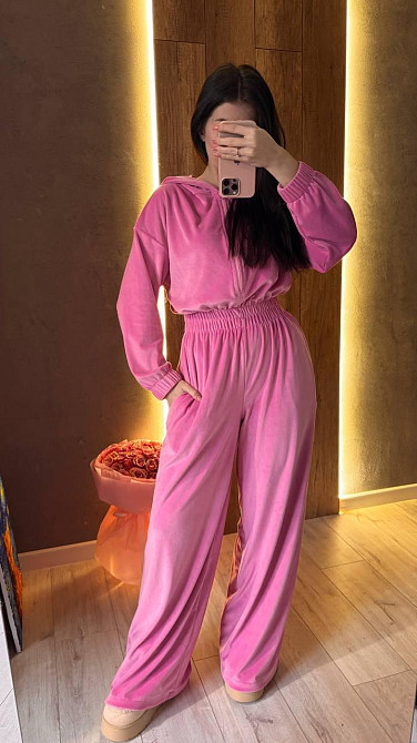 Жіночий стильний повсякденний комбінезон велюр плюш Барбі, 42/44 Одеса - фото 1