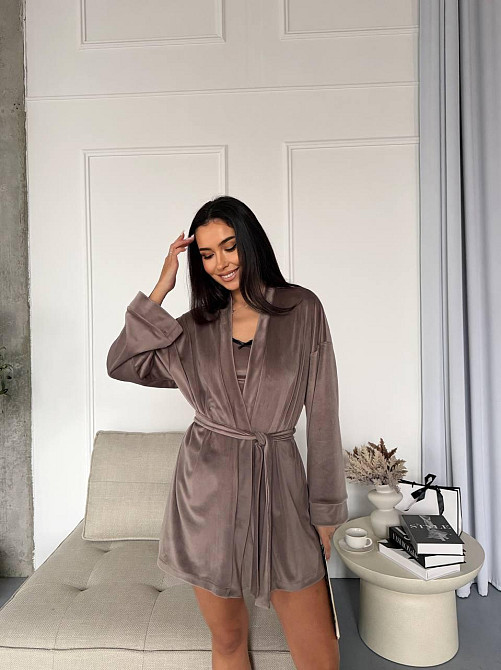 Женский повседневный домашний велюровый комплект тройка: халатик+майка+шорты Капучино Одесса - изображение 4