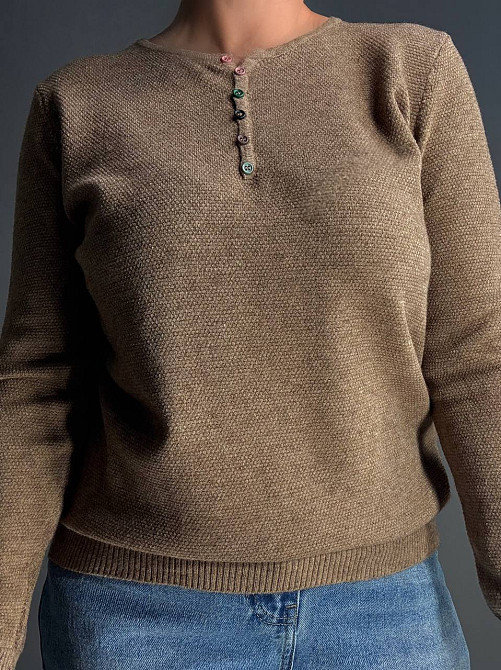 Светр жіночий A-N 02493 букле з ґудзиками тонкий і теплий базовий, коричневий, one size Київ - фото 13
