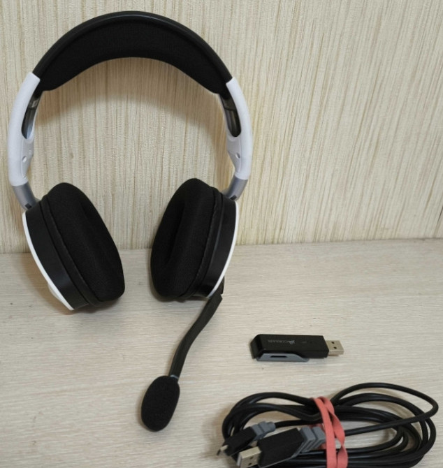 Навушники Corsair Void RGB Elite Wireless Київ - фото 6