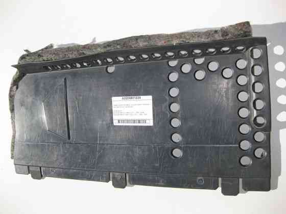 Mercedes-Benz  A2206801039 Права нижня накладка - кришка панелі приладів - торпеди S-Class W220 CL C215 Одеса
