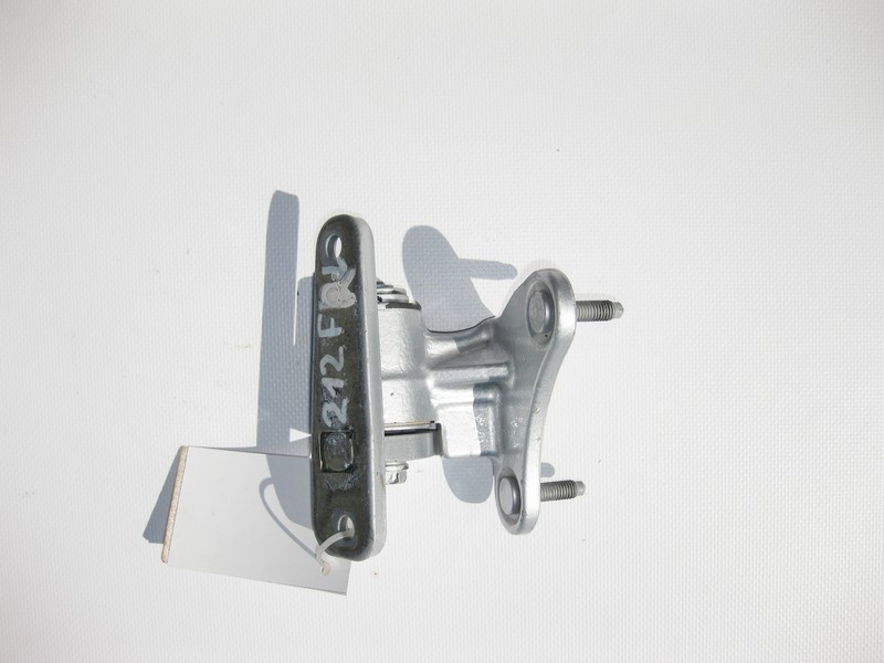 Mercedes-Benz  A2047201837 Нижня петля передніх правих дверей E-Class W212 C-Class W204 Одеса - фото 2