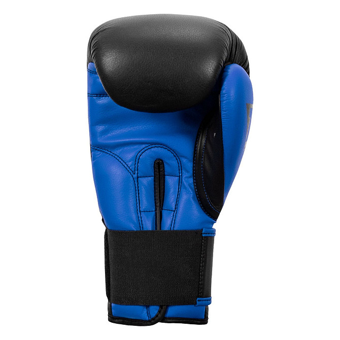 Боксерські рукавиці TITLE Boxing Dynamic Strike Black/Blue 14 oz (бинти 4м. у комплекті) Кам'янське - фото 7
