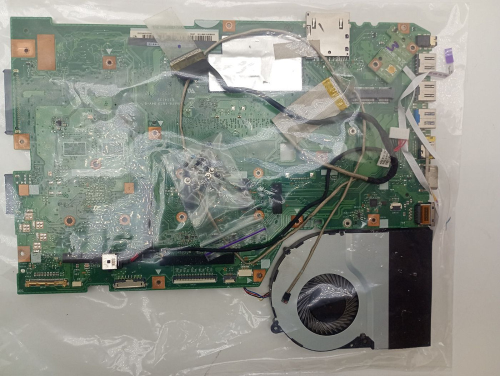 Материнська плата для ноутбука ASUS F751M (Б клас) Луцк - изображение 1