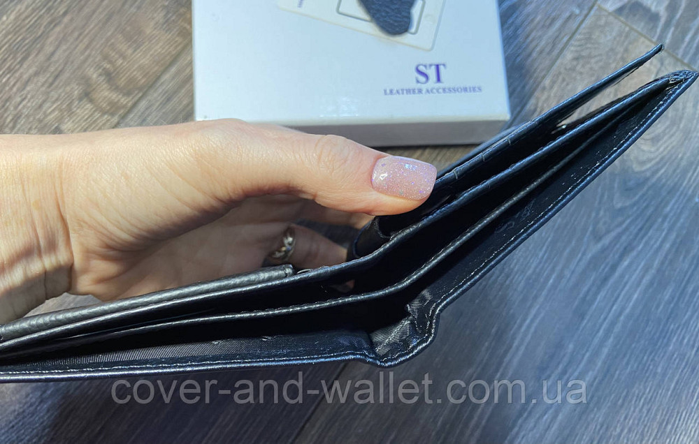 Чоловічий шкіряний гаманець з кредитнецею для пластикових карток ST Leather Київ - фото 7