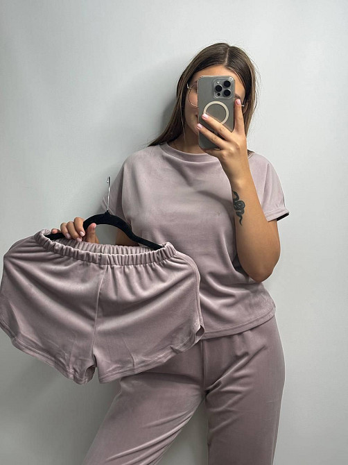 Піжама-комплект (футболка+шорти+штани) з плюшевого велюру Пудровий XXL Харків - фото 3