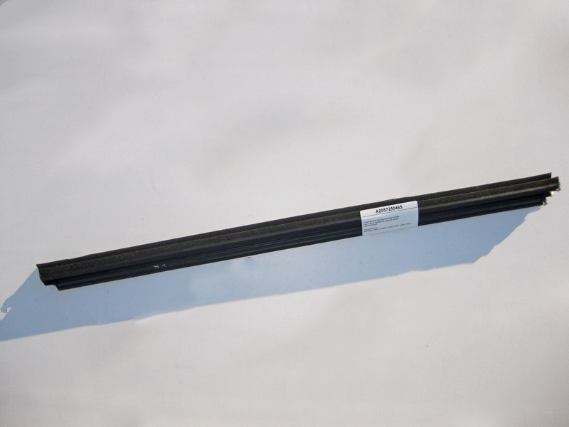 Mercedes-Benz  A2057250465 Внутрішня планка ущільнювача під скло передніх правих дверей C-Class W205 Одеса - фото 1