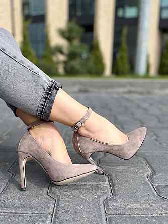 Nivelle Туфлі жіночі NIVELLE капучино натуральна замша 36р. каблук 10см. (1769/10502-10512) Коломия