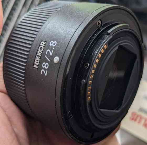 Об'єктив Nikkor 28 mm f 2.8 Київ